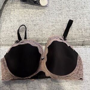 Victoria's Secret Black and Pink Lace Bra